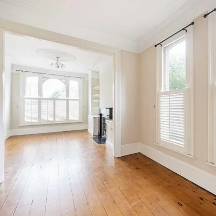Image 4 - Cresford Road, London, SW6 2AH, United Kingdom - House for rent
