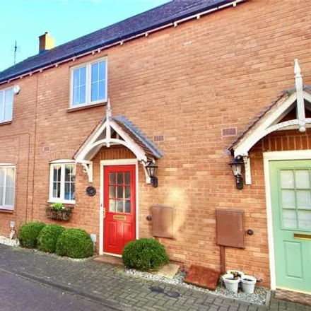 Buy this 2 bed townhouse on Bunneys Meadow in Hinckley, LE10 0FQ