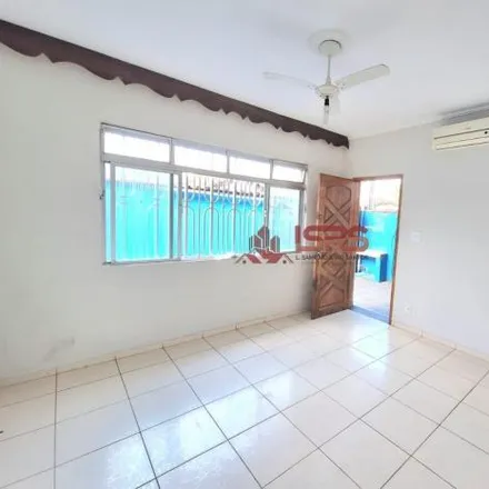 Buy this 3 bed house on Rua Santo Antônio in Sambaiatuba, São Vicente - SP