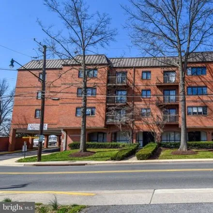 Buy this 2 bed condo on 08 Russell Avenue in Observatory Heights, Gaithersburg