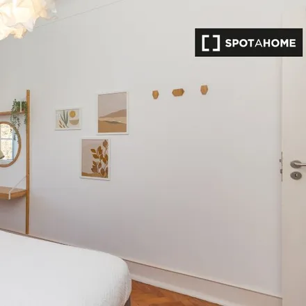 Rent this 6 bed room on Pç. Areeiro in Avenida Padre Manuel da Nóbrega, 1000-193 Lisbon