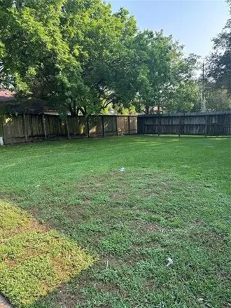 Rent this 2 bed house on Pipers View Drive in Houston, TX 77598