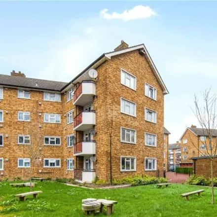 Image 9 - Old Mill Court, London, E18 1NL, United Kingdom - Apartment for sale