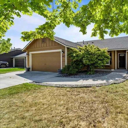 Buy this 3 bed house on 6470 Three Rivers Drive in Pasco, WA 99301