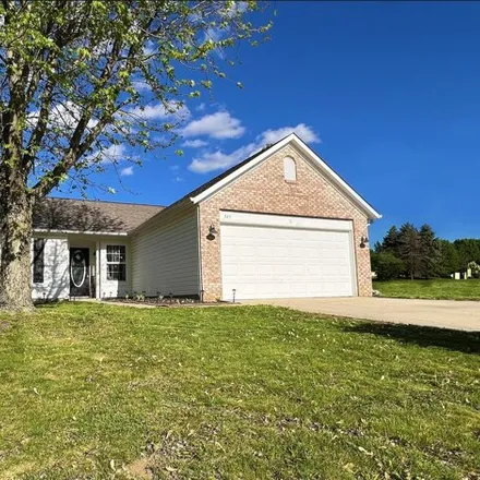 Buy this 3 bed house on 521 Waterford Way in Danville, Hendricks County