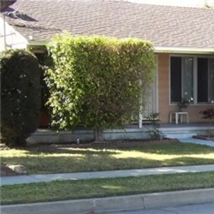 Buy this 3 bed house on 3607 Lomina Avenue in Long Beach, CA 90808