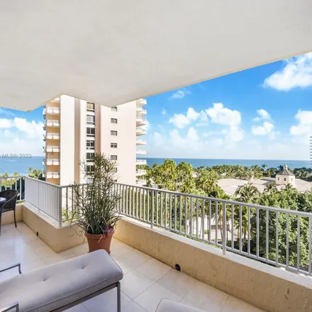 Image 4 - Beach Club Lane, Key Biscayne, Miami-Dade County, FL 33149, USA - Apartment for rent