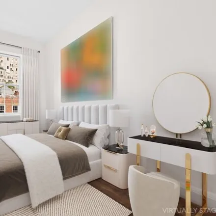 Image 4 - 25 East 69th Street, New York, NY 10021, USA - Apartment for sale
