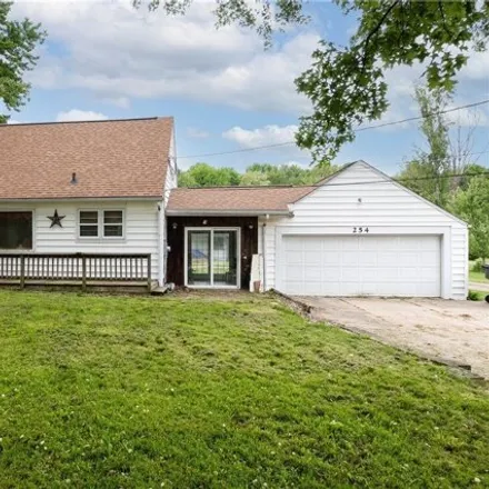 Buy this 4 bed house on 270 Johnson Road in Wadsworth, OH 44281