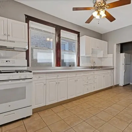 Image 4 - 8129 South Paulina Street, Chicago, IL 60620, USA - House for sale