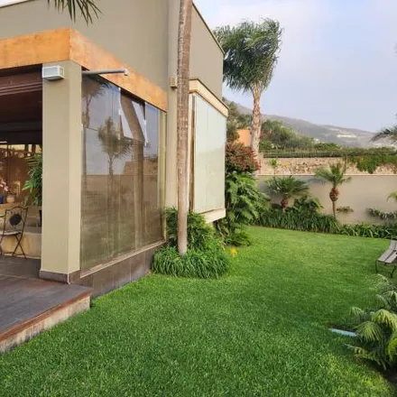 Buy this 4 bed house on Jirón Los Centinelas in Santiago de Surco, Lima Metropolitan Area 15023