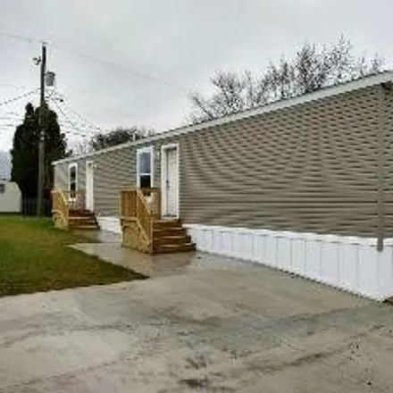 Image 4 - 1025 Birch Street, Laurys Station, North Whitehall Township, PA 18059, USA - Apartment for sale