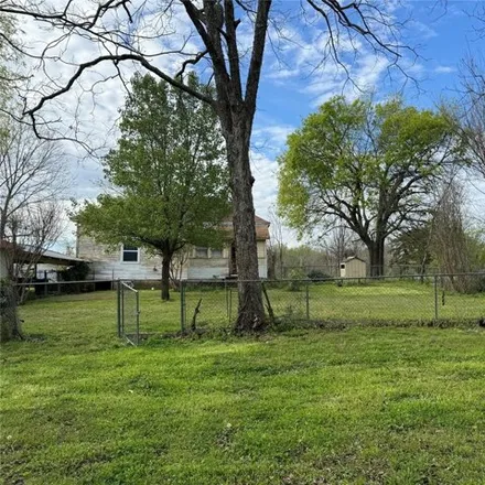 Image 9 - 253 West Madison Avenue, McAlester, OK 74501, USA - House for sale