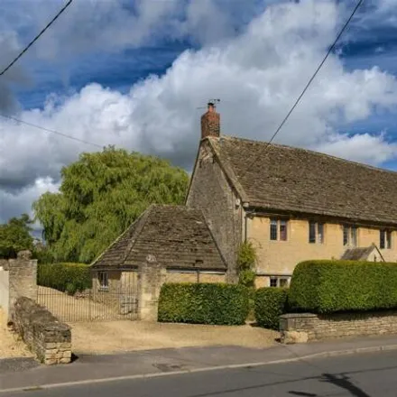 Buy this 5 bed house on DG Car Sales in High Street, Semington