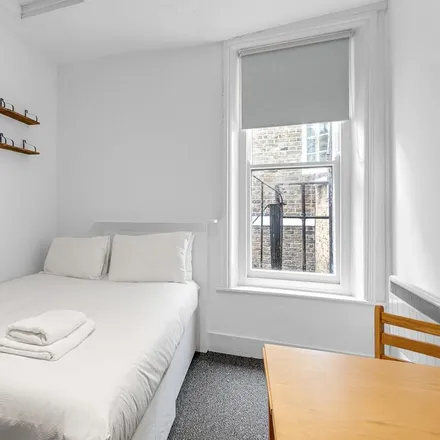Image 3 - 10 Pembridge Villas, London, W2 4XE, United Kingdom - Apartment for rent