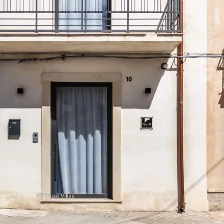 Rent this studio apartment on Via Rosolino Pilo 10