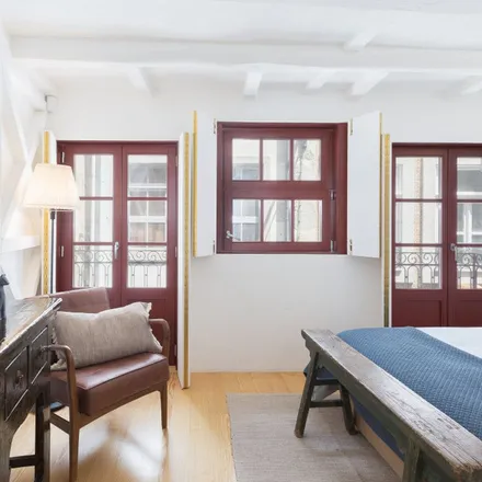 Rent this 1 bed apartment on Have a bite in Rua dos Caldeireiros 69, 4050-140 Porto