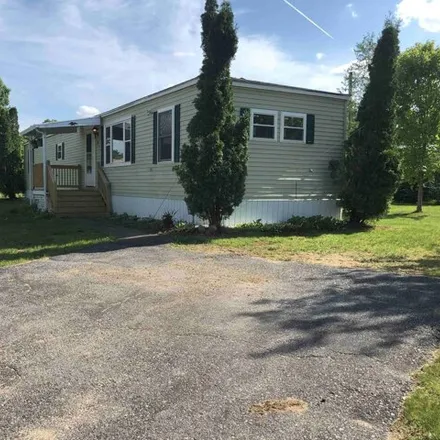 Buy this studio apartment on 1 5th Avenue in Rochester, NH 03867