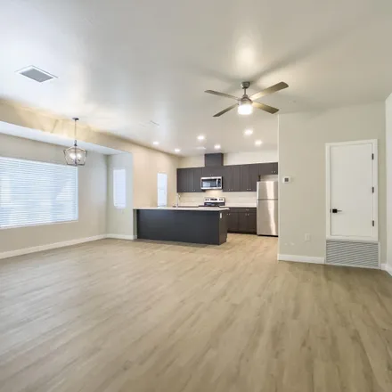 Image 2 - 12278, North 32nd Street, Phoenix, AZ 85032, USA - Apartment for rent