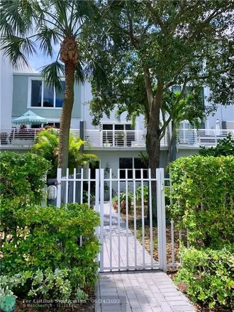 Buy this 2 bed loft on 802 Northeast 28th Street in Coral Estates, Wilton Manors