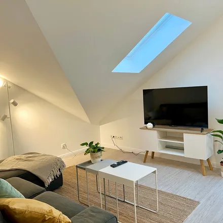 Rent this 2 bed apartment on Siegfriedstraße in 22851 Norderstedt, Germany
