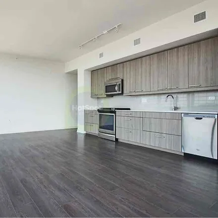 Rent this 2 bed condo on 729 W Couch Pl
