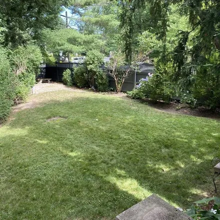 Image 6 - 233 Clinton Road, Brookline, MA 02447, USA - Apartment for rent