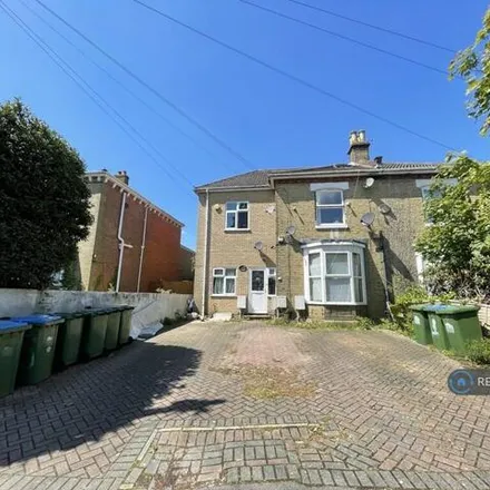 Rent this 1 bed house on 15 Belmont Road in Portswood Park, Southampton