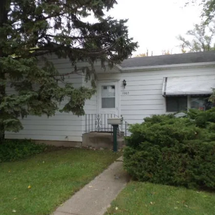 Buy this 3 bed house on 1003 North Wilke Road in Arlington Heights, IL 60004
