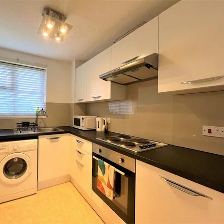 Image 3 - Croftongate Way, London, SE4 2DL, United Kingdom - Apartment for rent