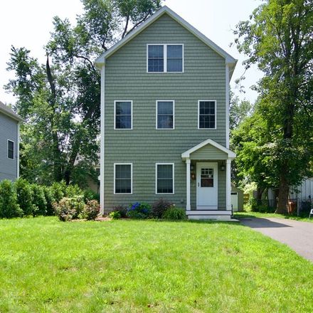 Rent this 3 bed house on 21 Lincoln Road in Longmeadow, MA 01106-3198