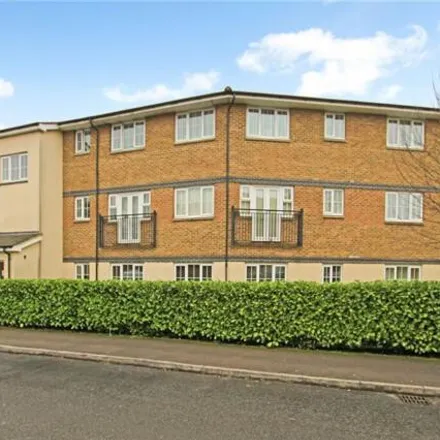 Rent this 2 bed room on Kiln Way in Dunstable, LU5 4GZ