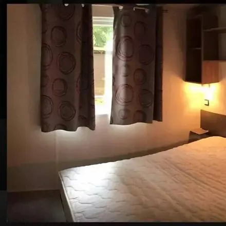 Rent this 3 bed house on 60340 Saint-Leu-d'Esserent