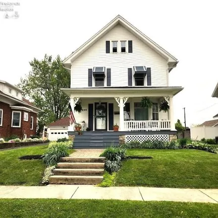 Buy this 4 bed house on 304 Coe Street in Tiffin, OH 44883