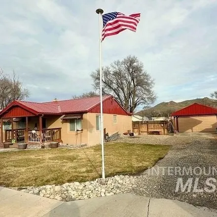 Buy this 3 bed house on 740 Smith Street South in Vale, Malheur County