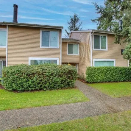 Buy this 3 bed condo on 1216 South 238th Lane in Des Moines, WA 98198