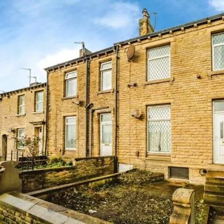 Buy this 3 bed townhouse on 357 Leeds Road in Huddersfield, HD2 1YB