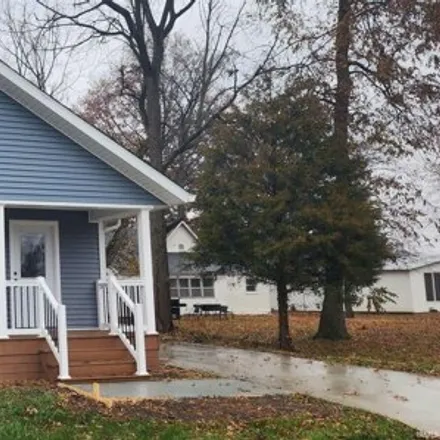 Buy this 3 bed house on 527 North State Street in Sullivan, IN 47882