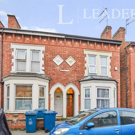 Rent this 4 bed duplex on 15 Rosebery Avenue in West Bridgford, NG2 5FQ