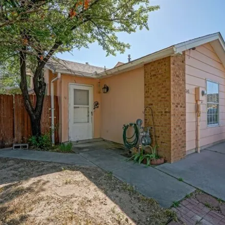 Image 1 - 5068 Bogart Street Northwest, Albuquerque, NM 87120, USA - House for sale