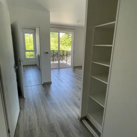 Rent this 1 bed apartment on 4 Rue du 14 Juillet in 28300 Mainvilliers, France