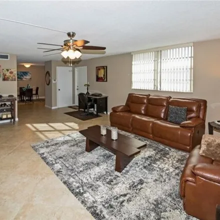 Buy this 2 bed condo on 1827 Jefferson Street in Hollywood, FL 33020