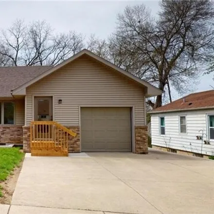 Buy this 3 bed house on 1242 Frank Avenue in Albert Lea, MN 56007