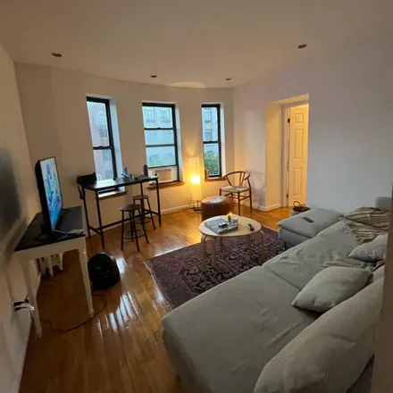 Image 3 - 108 2nd Avenue, New York, NY 10003, USA - Room for rent
