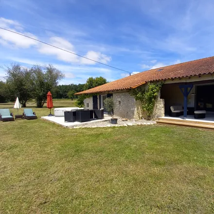 Buy this 5 bed house on 4 Rue Roger Bissière in 47210 Villeréal, France