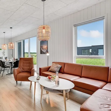 Rent this 4 bed house on 8831 Løgstrup