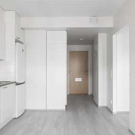 Rent this 1 bed apartment on Kaskelantie 15 in 01230 Vantaa, Finland