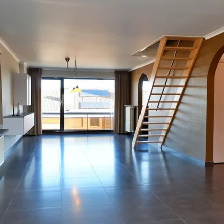 Rent this 2 bed apartment on Mimosalaan 16 in 8500 Kortrijk, Belgium