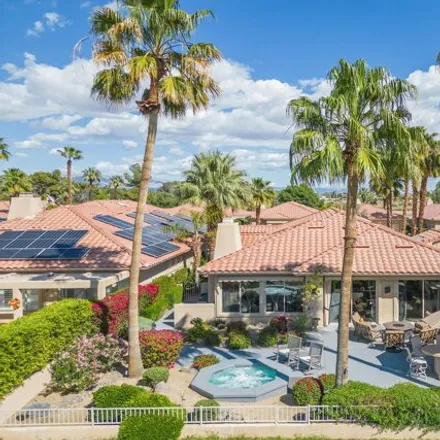 Image 3 - Rancho Mirage Country Club, Kavenish Way, Rancho Mirage, CA 92276, USA - Condo for sale