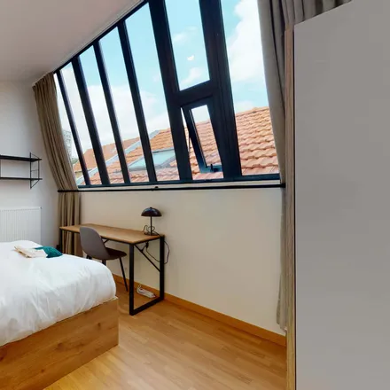 Rent this 14 bed room on 10 Rue Raspail in 94800 Villejuif, France